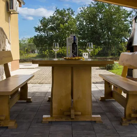 Charming Holiday In Murvica With Pool Vikendica Murvica (Policnik)