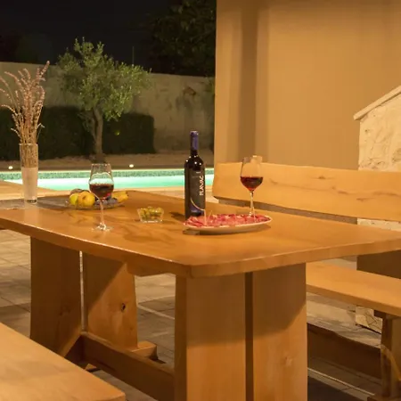 بيت للعطل Charming Holiday In Murvica With Pool Murvica (Policnik)